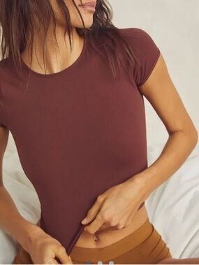Free People Intimately | Burgundy Cap Sleeve Seamless Cami / Crop Top | Size M/L